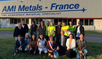 La présidente de la Région Occitanie Carole Delga en visite sur le site AMI Metals à Varilhes